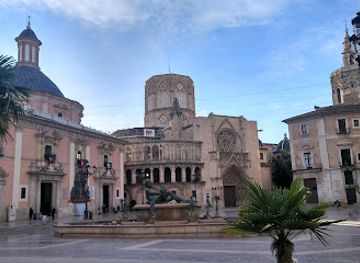 spain/valencia/el-carmen/landmark/placa-de-la-mare-de-deu