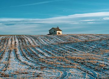washington/eastern-washington/landmark/highland-school-house