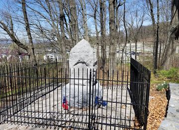 virginia/harrisonburg/landmark/turner-ashby-monument