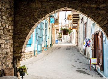 cyprus/pano-lefkara-village/landmark/lefkara-square