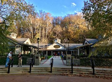 tennessee/highland-rim/landmark/jack-daniel-s-distillery