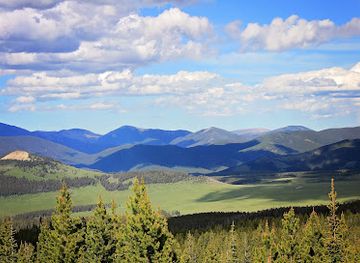 montana/the-little-belt-mountains/landmark/the-little-belt-mountain-range