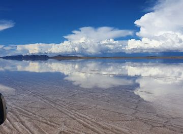 bolivia/salar-de-uyuni/landmark/salt-flats
