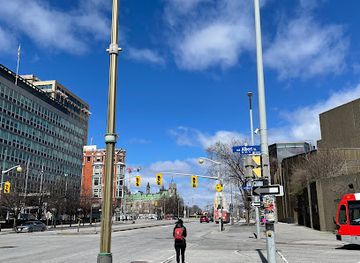 canada/ottawa/landmark/oscar-peterson-statue