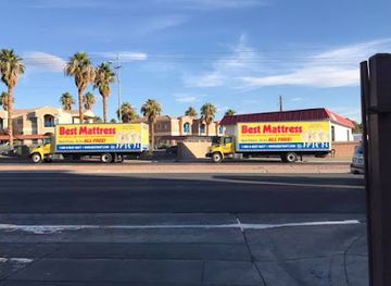 nevada/north-las-vegas/landmark/the-shade-tree