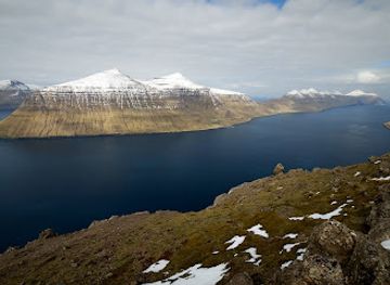 faroe-islands/koltur/landmark/klakkur-trailhead
