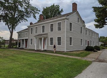 ohio/western-reserve/landmark/dunham-tavern-museum-gardens