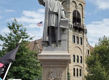 pennsylvania/scranton/landmark/lackawanna-county-courthouse-square