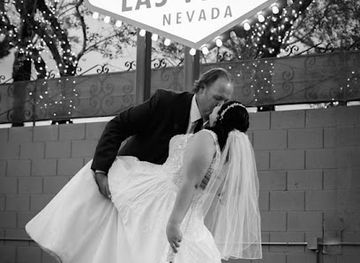 nevada/las-vegas/landmark/married-in-las-vegas-sign