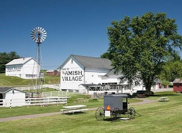 pennsylvania/amish-country/landmark/the-amish-village