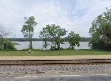 wisconsin/great-river-road/landmark/old-military-road-historical-marker