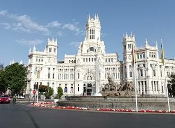 spain/madrid/landmark/palacio-de-cibeles