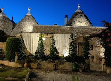 italy/apulia/landmark/masseria-trullicolarossa