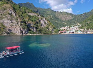 dominica/soufriere-bay/landmark/nature-island-dive