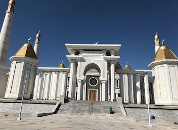 turkmenistan/kopetdag-mountains/landmark/turkmenbashy-ruhy-mosque