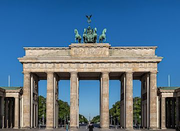 germany/berlin/landmark/brandenburg-gate