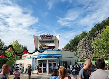 tennessee/dollywood/landmark/rockin-roadway