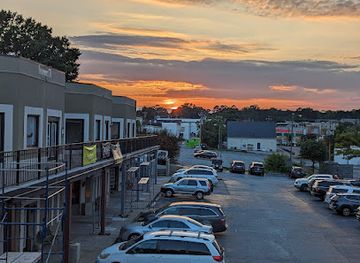 north-carolina/greensboro/old-irving-park/landmark/cornwallis-court