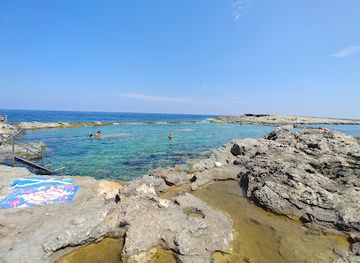 malta/ghajn-tuffieha-bay/landmark/qawra-point-beach