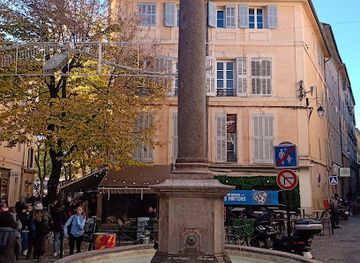 france/aix-en-provence/cours-mirabeau/landmark/fontaine-des-augustins