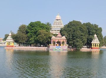 india/madurai/landmark/vandiyur-mariamman-teppakulam