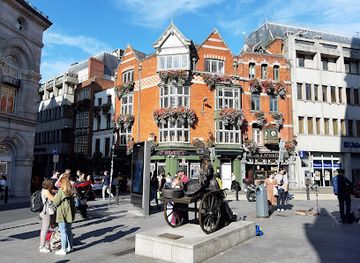 ireland/dublin/grafton-street/landmark/st-stephen-s-green