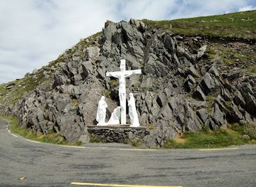 ireland/slea-head-drive/landmark/cross-at-slea-head