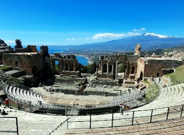 italy/taormina/landmark/taormina-tourist-service