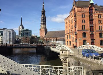 germany/hamburg/landmark/kibbelstegbrucke