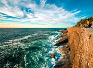 spain/san-sebastian/parte-vieja-old-town/landmark/construccion-vacia