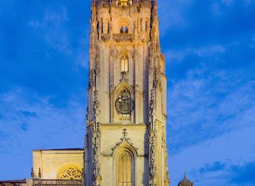 spain/asturias/landmark/metropolitan-cathedral-of-san-salvador-of-oviedo