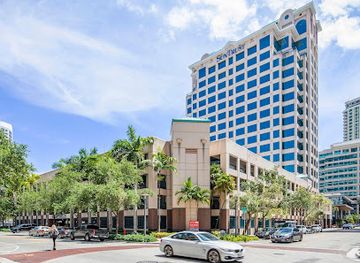 florida/fort-lauderdale/las-olas-boulevard/landmark/las-olas-square