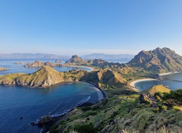 indonesia/komodo-national-park/landmark/bintang-komodo-tours
