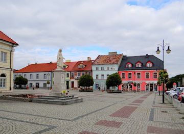 poland/leczyca-land/landmark/rynek-miasta-leczyca