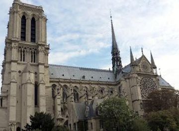 france/paris/landmark/place-du-pont-neuf-pont-neuf