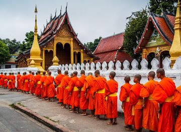 laos/oudomxay-province/landmark/alms-giving-ceremony-in-luang-prabang