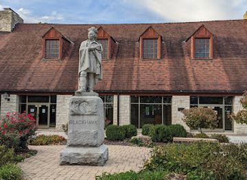 illinois/quad-cities/landmark/black-hawk-forest