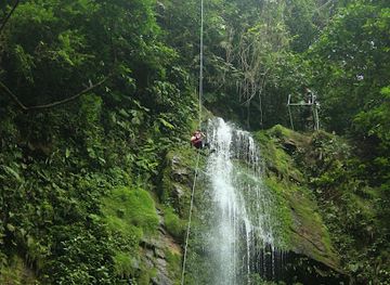 costa-rica/la-fortuna-waterfall/landmark/maquique-adventure-canyoning-and-rafting