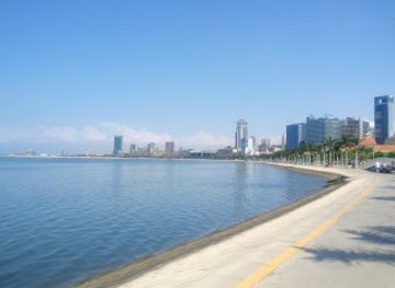angola/luanda/landmark/playground-marginal-downtown-de-luanda