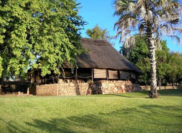 zambia/lake-kariba/landmark/sundowner-zambezi-lodge