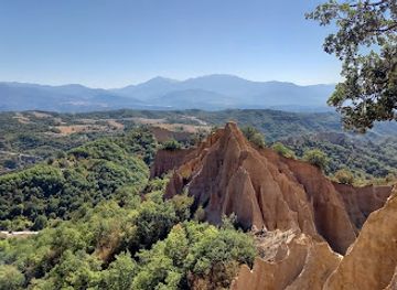 bulgaria/pirin-macedonia/landmark/rozhen-sandstone-pyramids