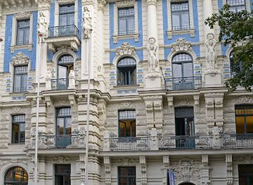 latvia/livonia/landmark/art-nouveau-building