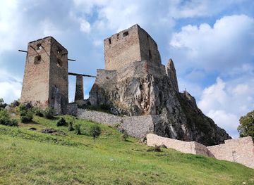 hungary/bakony/landmark/cseszneki-castle