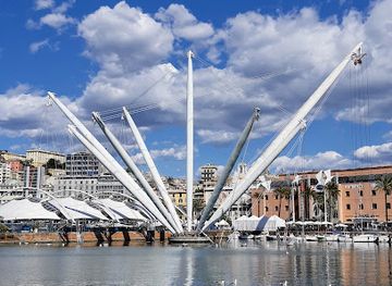 italy/genoa/foce/landmark/porto-antico