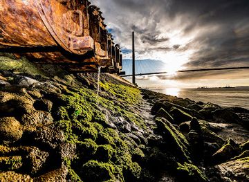 france/normandy-beaches/landmark/pont-de-normandie
