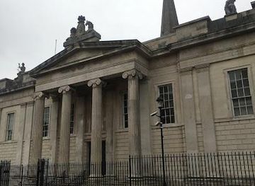 united-kingdom/derry/landmark/magazine-gate-derry-city-walls