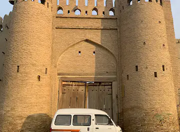 Talipach Gate