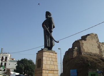 algeria/ziban/landmark/statue-of-bologhine-ibn-ziri