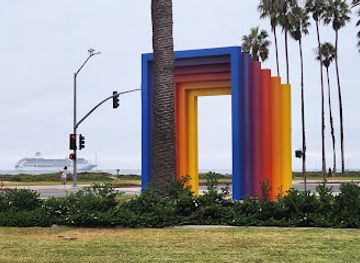 california/santa-barbara/landmark/santa-barbara-chromatic-gate