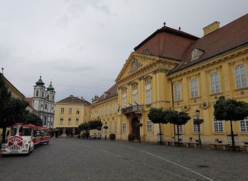 hungary/szekesfehervar/landmark/fekete-sas-patikamuzeum